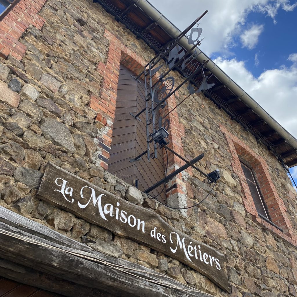 Randonnée depuis St SymphoriensurCoise Mes Pieds sur Terre